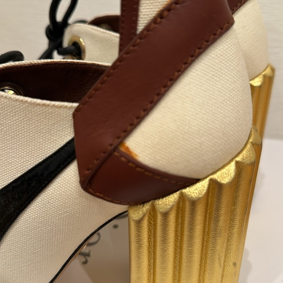 Dior glorious pump in canvas, leather and crinkled leather - Picture 9 of 17